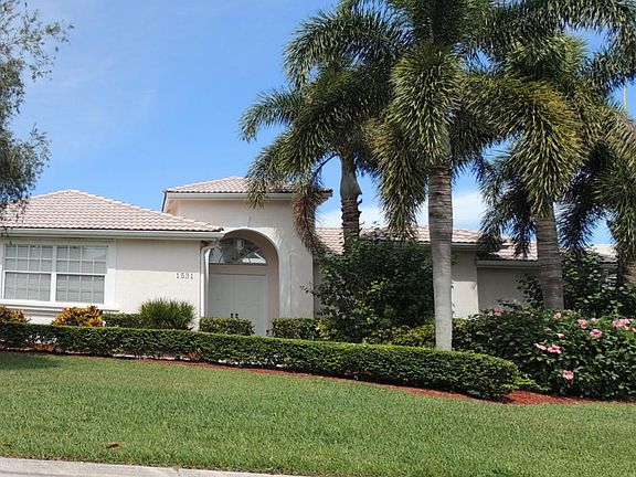 1531 Ballantrae-Front-3