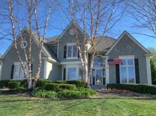 14213 Fontana St, Leawood, KS 66224
