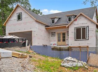 17 Newbury Ln, Bella Vista, AR 72714