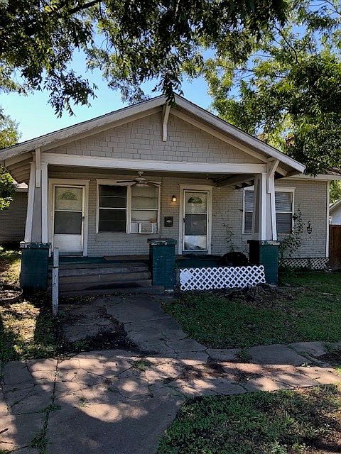 1st image of 201 W Lampasas St