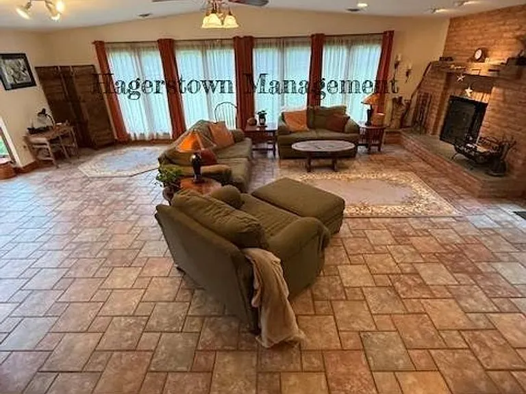 7500 Mountain Laurel Rd — Photo 6