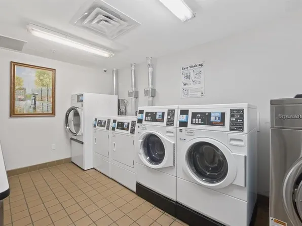 1209 Summit Avenue image 20 of 21