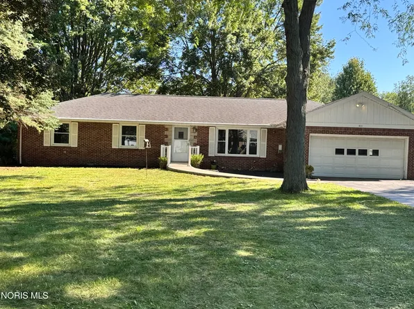 411 W Gypsy Lane Rd, Bowling Green, OH 43402