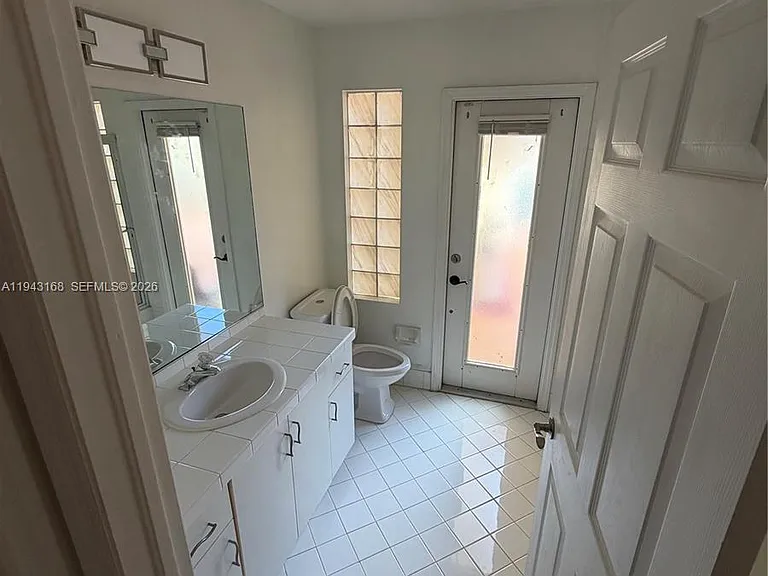 14640 SW 132nd Ct — Photo 3