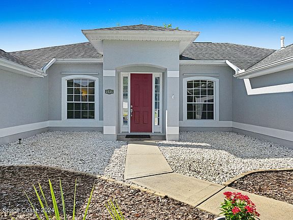 4th image of 2525 Katherine Ct