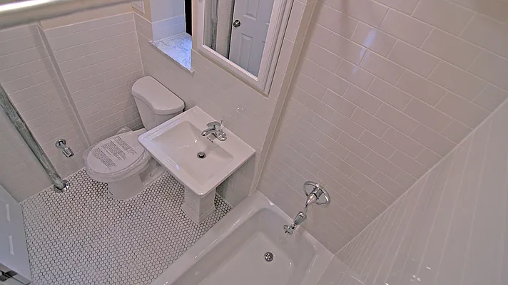 Rented by Tryax Realty Management | media 4