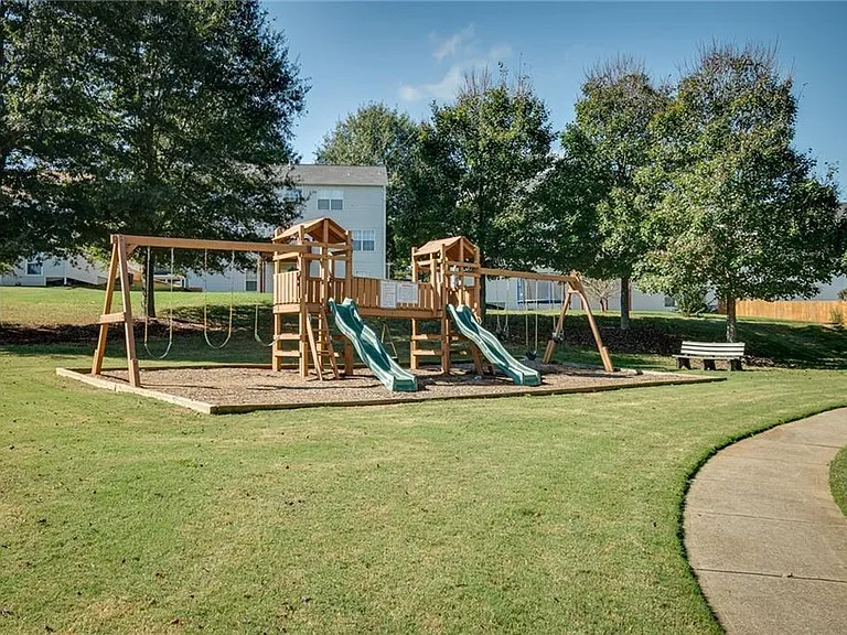 4001 Oak Crossing Dr — Photo 25