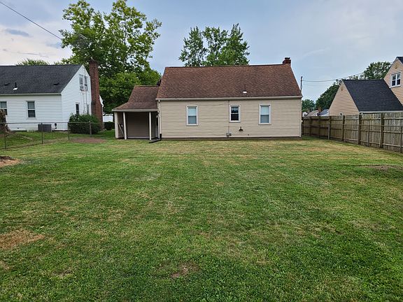 2nd image of 1507 Westview Dr NE