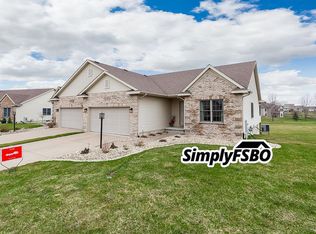 5355 Friendship Dr, Davenport, IA 52804