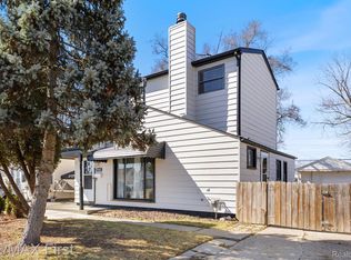 25145 Hayes Blvd, Warren, MI 48089