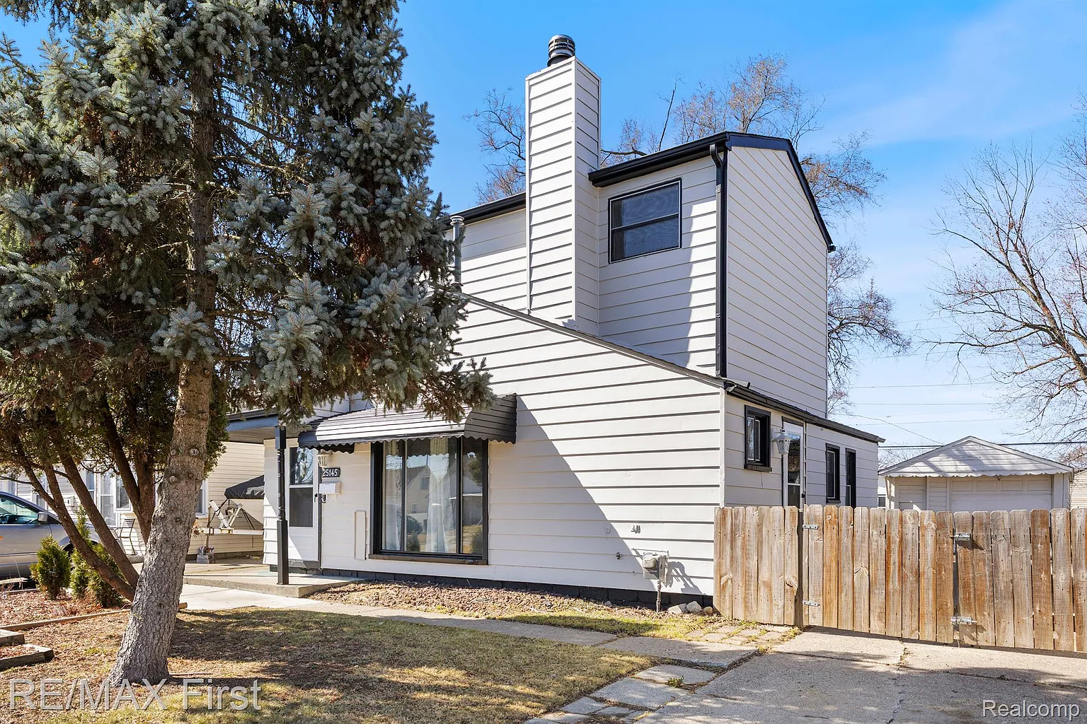 25145 Hayes Blvd photo 1