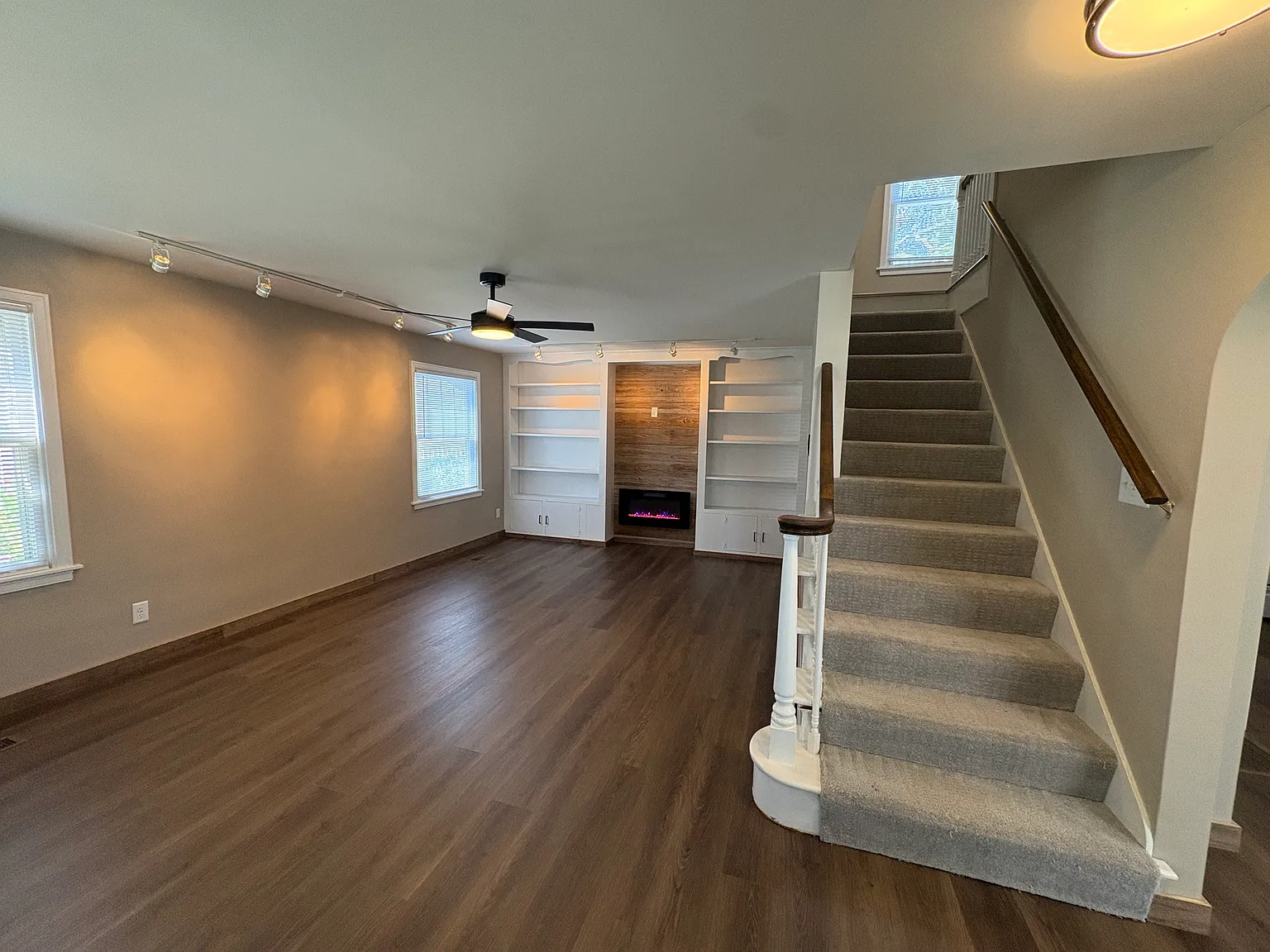 3 bed, 1500 sqft, $2,000 — Photo 2