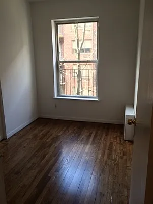 Rented by Eric Goodman Realty Corp | media 21