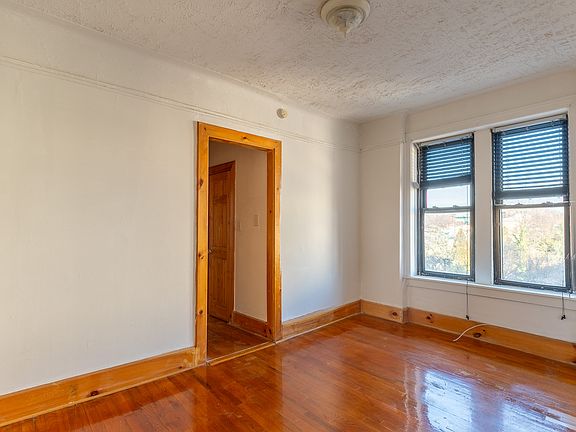 5th image of 261 14th St #E3