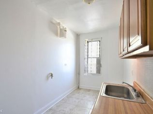 2105 Ryer Ave, Bronx, NY 10457