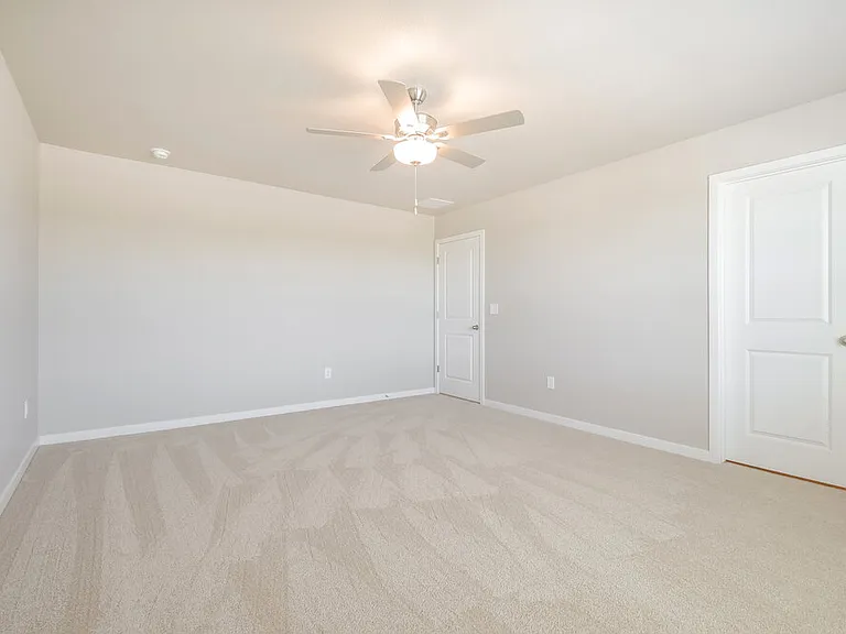 2130 Christina St — Photo 13