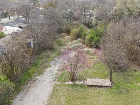 124 E 6th St, Lancaster, TX 75146