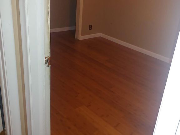 3rd image of 5715 Whitefield St