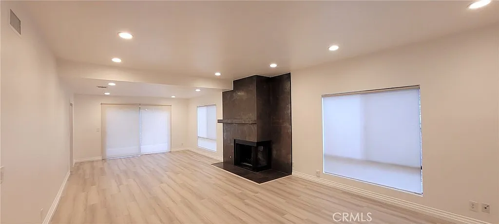 4 bed, 2654 sqft, $6,050 — Photo 3