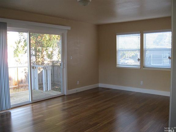 5th image of 88 Academy Ln