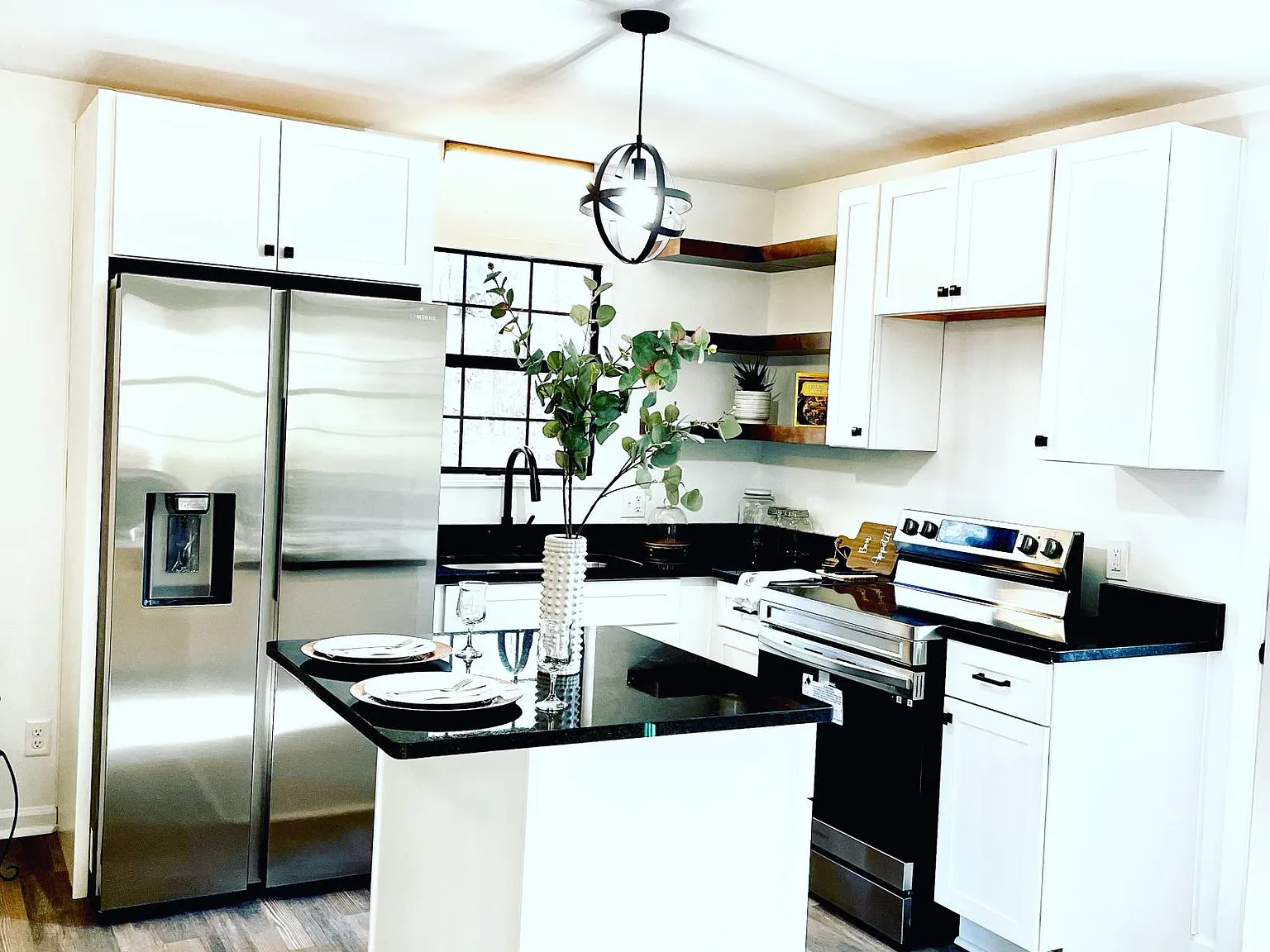 4 bed, 1752 sqft, $3,500 — Photo 1