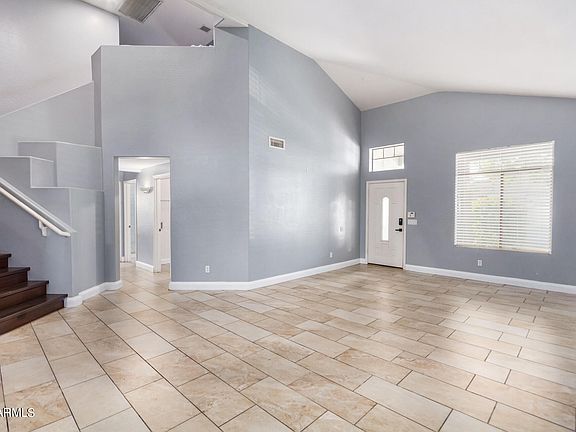 3rd image of 10515 W Chickasaw Street