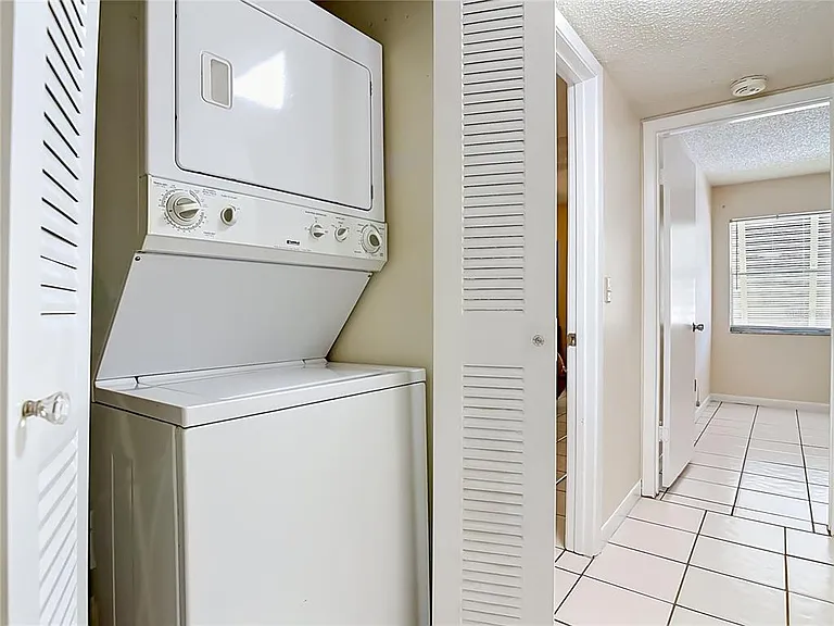110 Cypress Woods Ct #7D — Photo 23