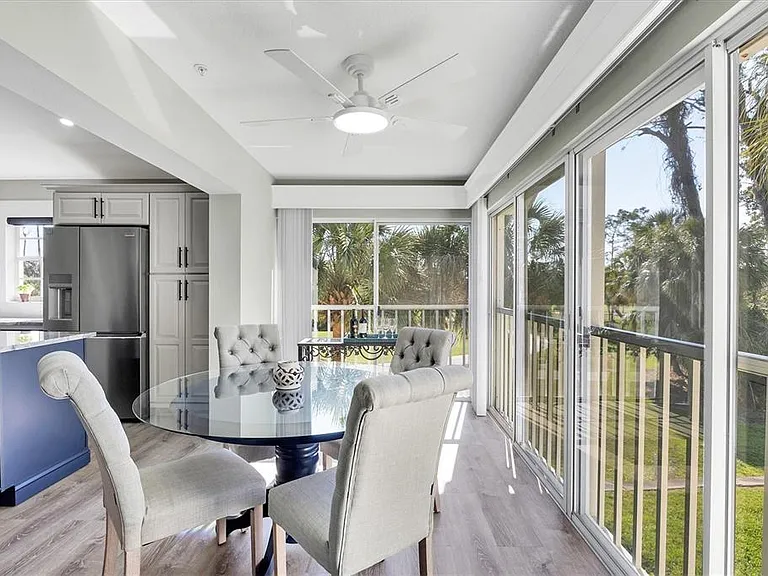 809 Montrose Dr #203 — Photo 11