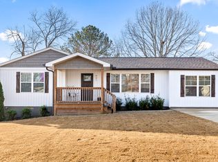 807 Forrest Rd, Rossville, GA 30741