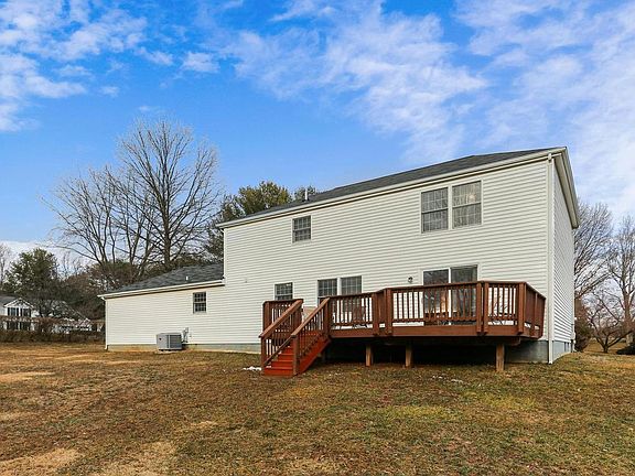 3rd image of 11212 Maine Cove Dr