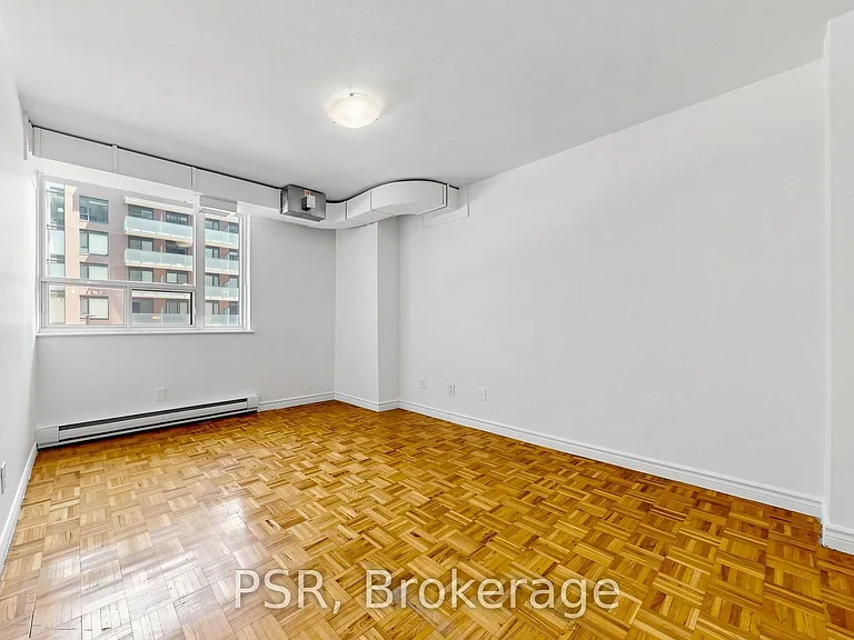 240 Markland Dr #210 — Photo 14