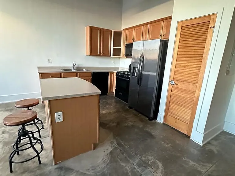 505 Whitehall St SW #205 — Photo 18