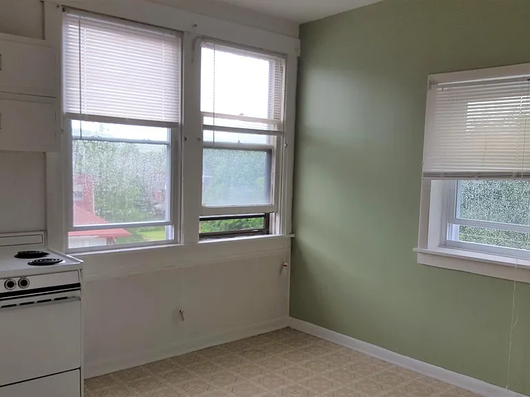 323 S Trenton Ave #3R — Photo 9
