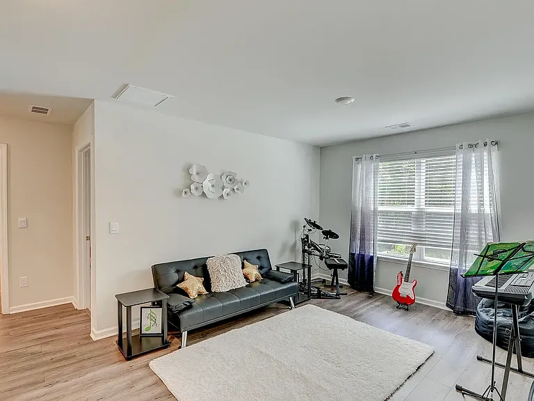 243 N Lgt Way — Photo 24