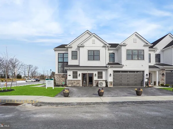 500 Fullerton Farm Ct Lot 28, Warrington, PA 18976