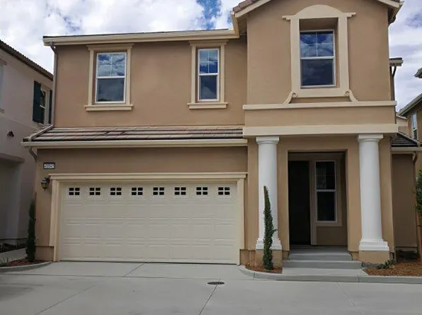 40045 Calle Real, Murrieta, CA 92563