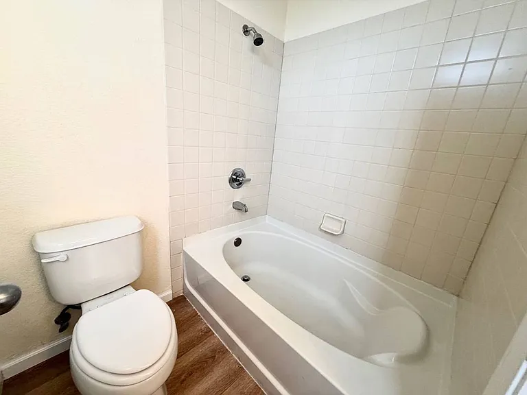 2941 Chavez Ln — Photo 16