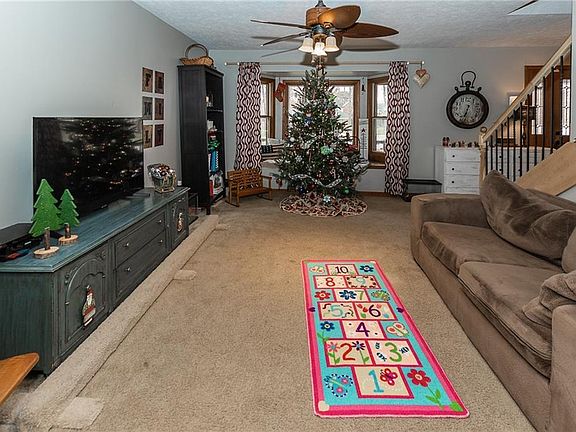 5th image of 2616 E Cottonwood Trl