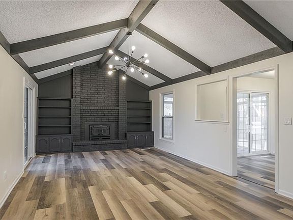 5th image of 101 SE Princeton Pl