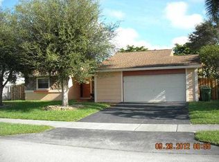 1701 N Goldeneye Ln, Homestead, FL 33035