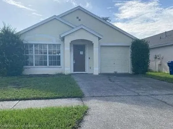 22645 Saint Thomas Cir, Lutz, FL 33549