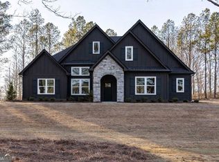 320 Hidden Meadows Dr, Gay, GA 30218