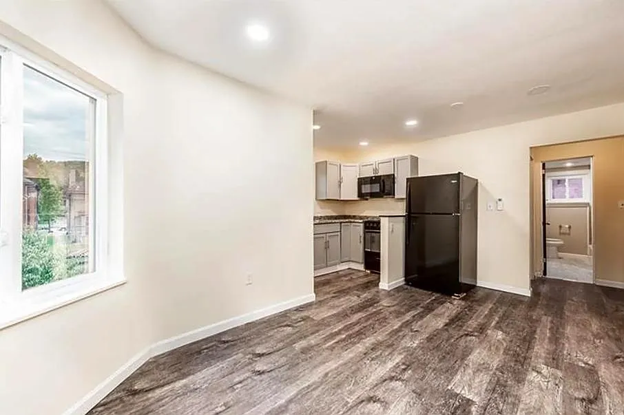 Building Photo - 5450 Stanton Ave #4