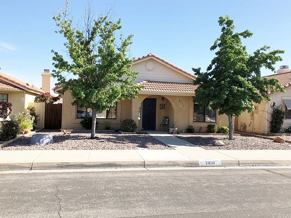 1st image of 2950 La Paz Ave