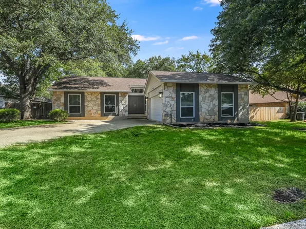 1711 Encino Crest, San Antonio, TX 78259