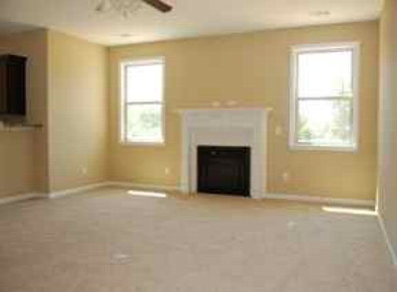 5th image of 4013 Liberty Estates Dr #4
