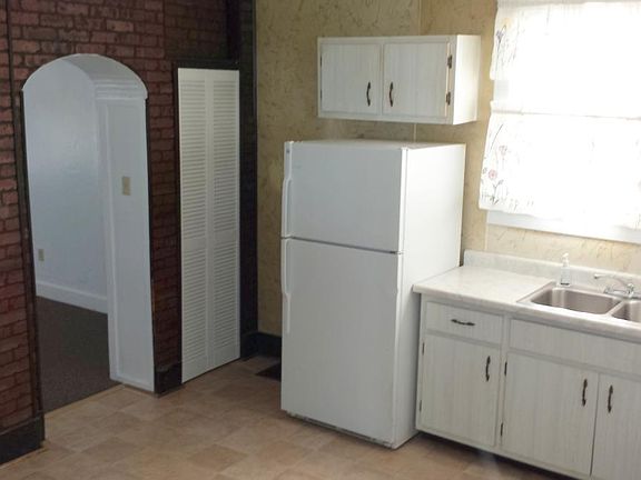 5th image of 2205 Harrison Ave