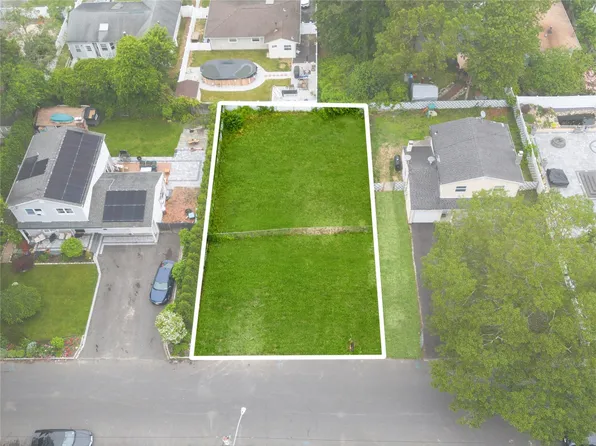 99 Southaven Avenue, Mastic, NY 11950