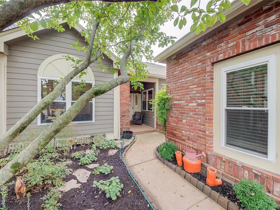 1st image of 14344 Walnut Creek Dr
