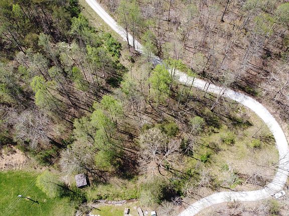 3rd image of 111 Turkey Creek Rd